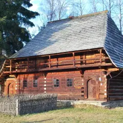 Skansen Zubrzyca: Odkryj fascynującą historię i kulturę Orawy