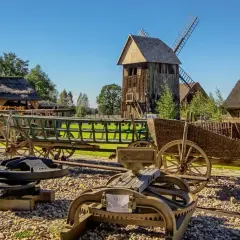 Niezapomniane atrakcje w Skansen Bicz – co warto zobaczyć?