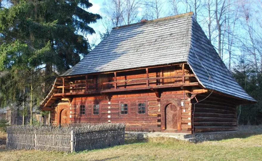 Skansen Zubrzyca: Odkryj fascynującą historię i kulturę Orawy