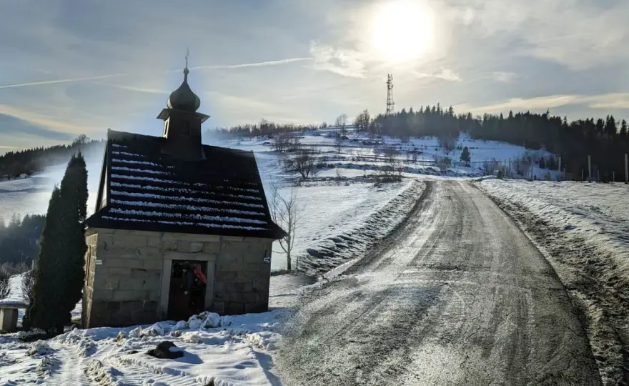 Koskowa Góra - szlaki, widoki i agroturystyka w Beskidach