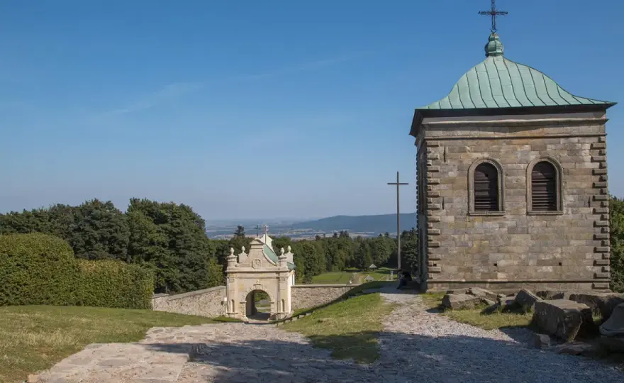 Święty Krzyż - Jaką trasę wybrać? Uniknij błędów!