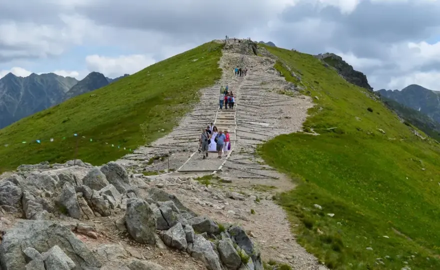Kasprowy Wierch pieszo - ile czasu naprawdę zajmuje wejście?