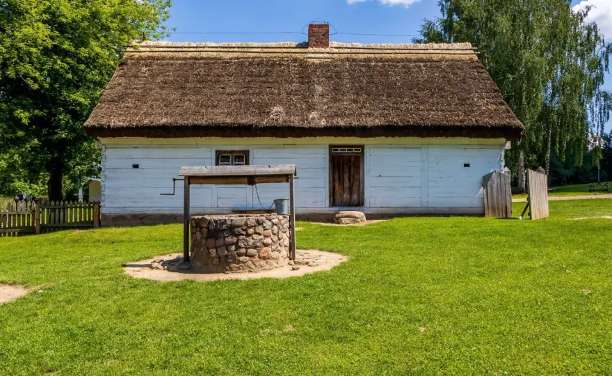 Skansen Kłóbka: fascynujące atrakcje, historia i praktyczne informacje
