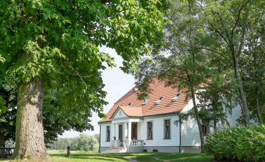 Dworek w Gogolewie nad Wartą - historia, atrakcje i noclegi