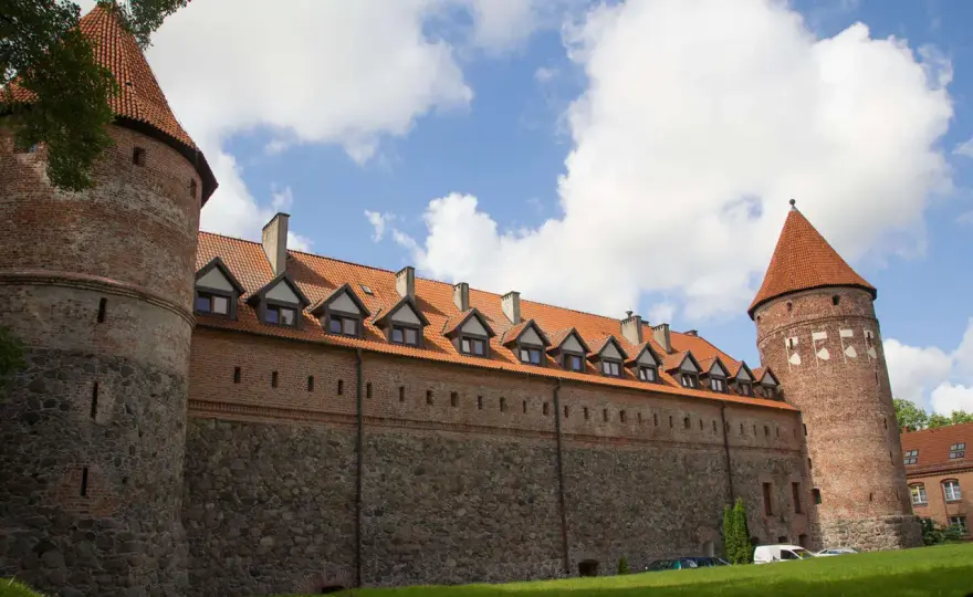 Zamek w Bytowie - Gotycka warownia i Kaszuby bez pośpiechu