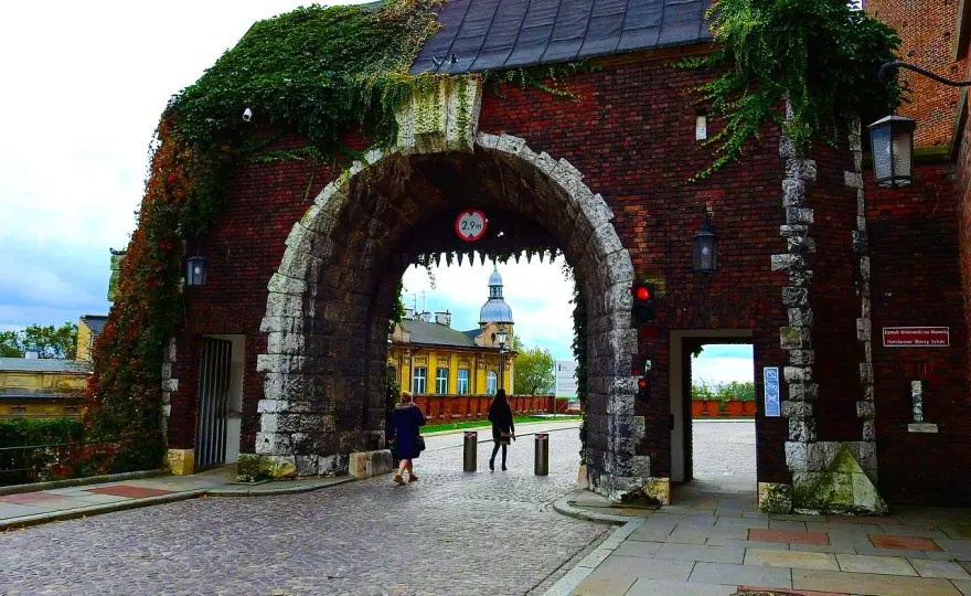 Wawel - Jak zwiedzać, by nie gonić od punktu do punktu?