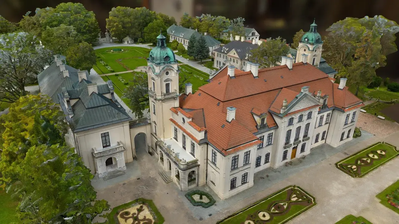 Pałac w Kozłówce z wieżą i ogrodami. Wspaniałe kozłówka atrakcje zachwycają architekturą i zielenią.